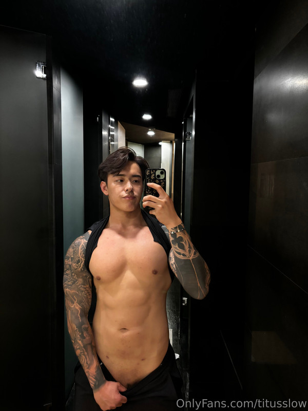 221 Singaporean hottie Titus Low