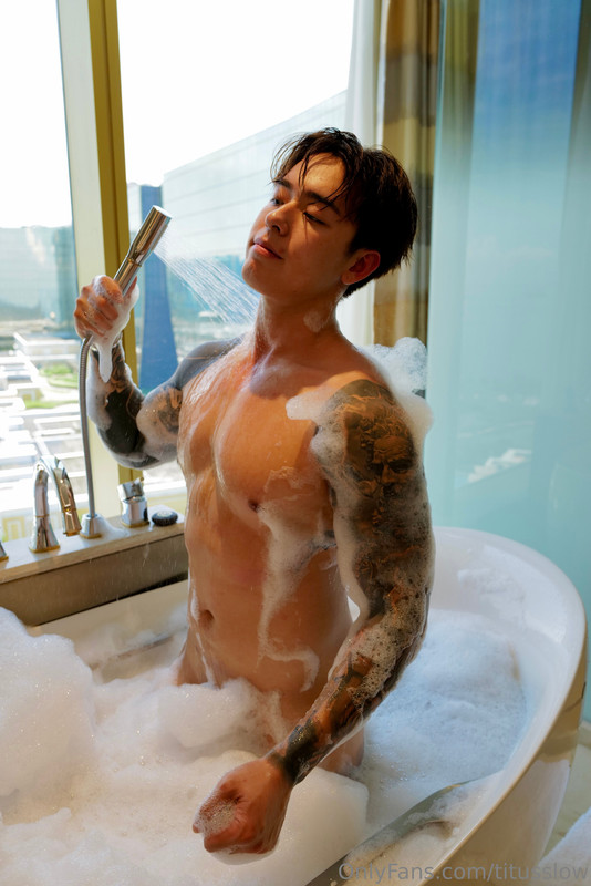 237 Singaporean hottie Titus Low