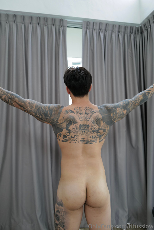 242 Singaporean hottie Titus Low