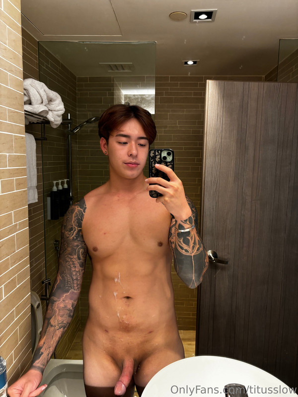 324 Singaporean hottie Titus Low