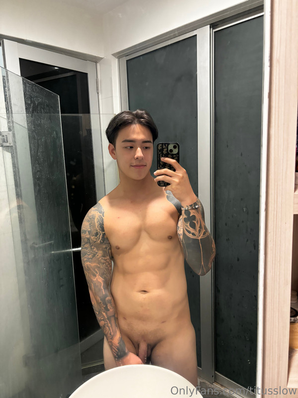 328 Singaporean hottie Titus Low