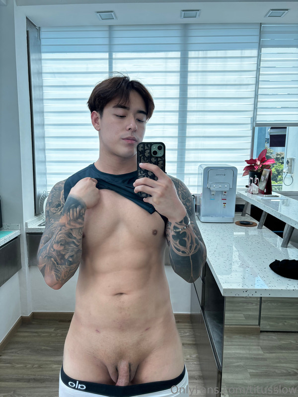 353 Singaporean hottie Titus Low