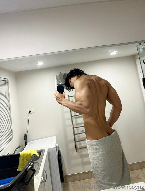 6 Pacific Islander Muscle beauty BrownBoyNZ Onlyfans Leaked