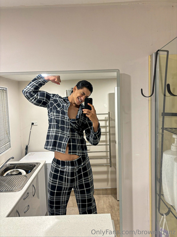 22 Pacific Islander Muscle beauty BrownBoyNZ Onlyfans Leaked