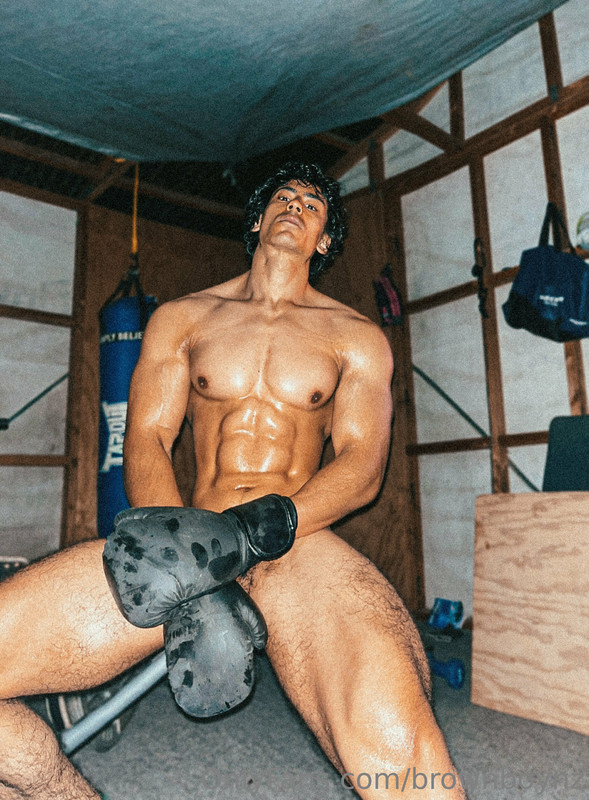 32 Pacific Islander Muscle beauty BrownBoyNZ Onlyfans Leaked