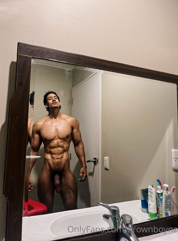 54 Pacific Islander Muscle beauty BrownBoyNZ Onlyfans Leaked