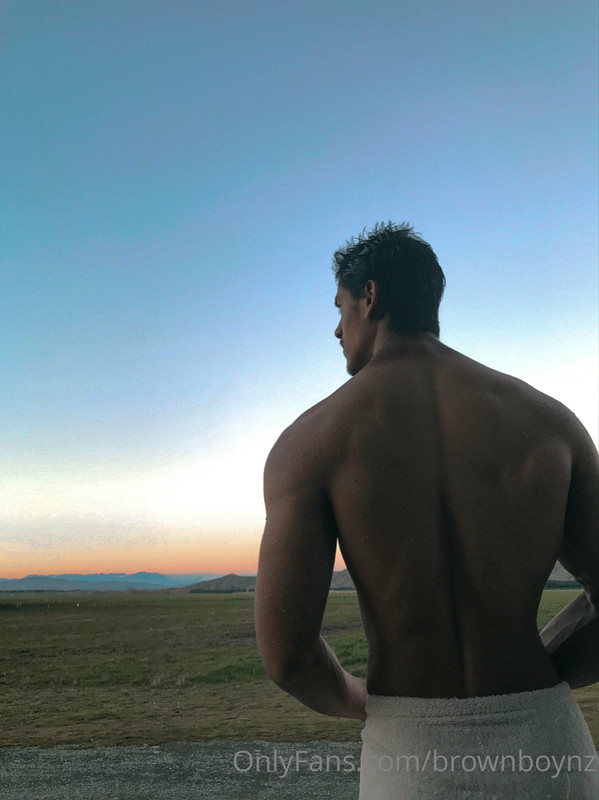 82 Pacific Islander Muscle beauty BrownBoyNZ Onlyfans Leaked