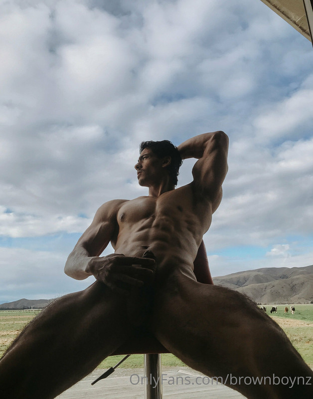 137 Pacific Islander Muscle beauty BrownBoyNZ Onlyfans Leaked