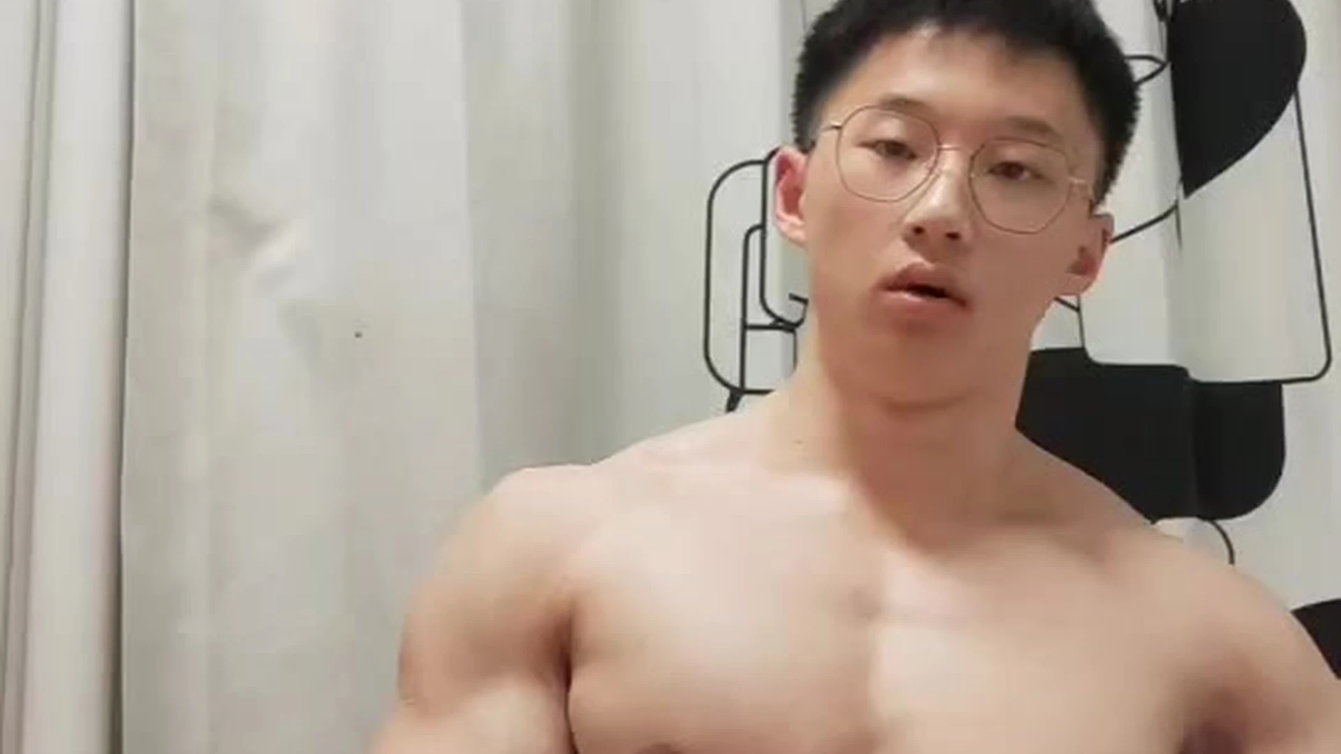 132 Asian Bodybuilder plays with his ass