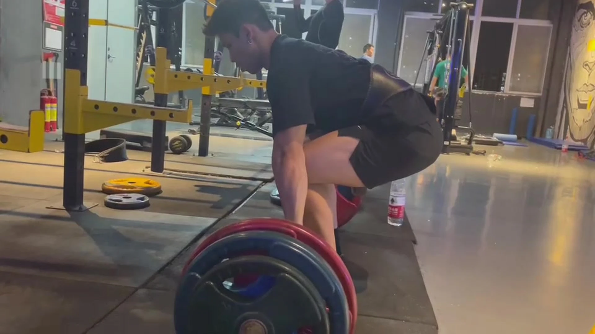 224 Asian Bodybuilder plays with his ass