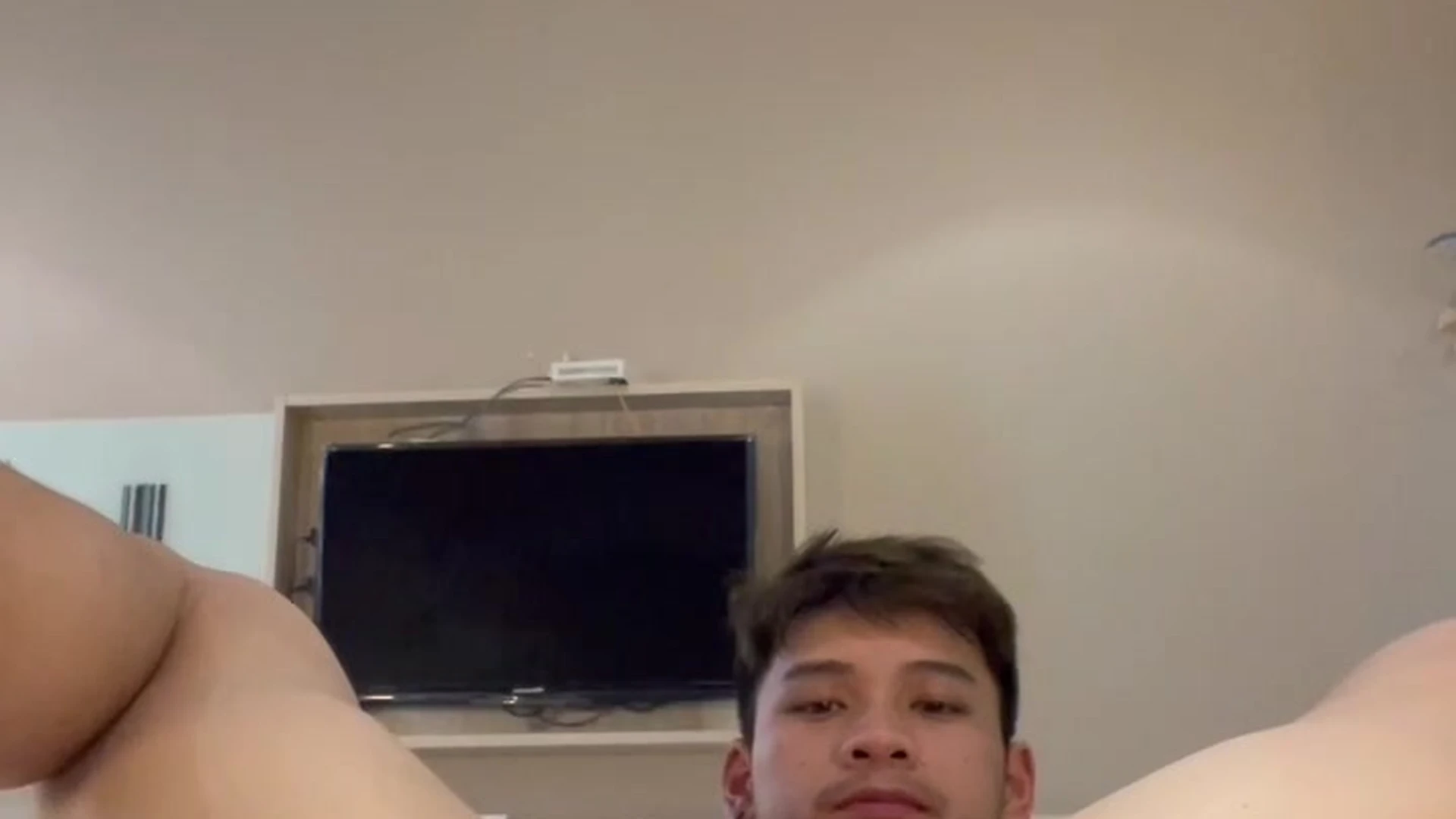 311 Asian Bodybuilder plays with his ass