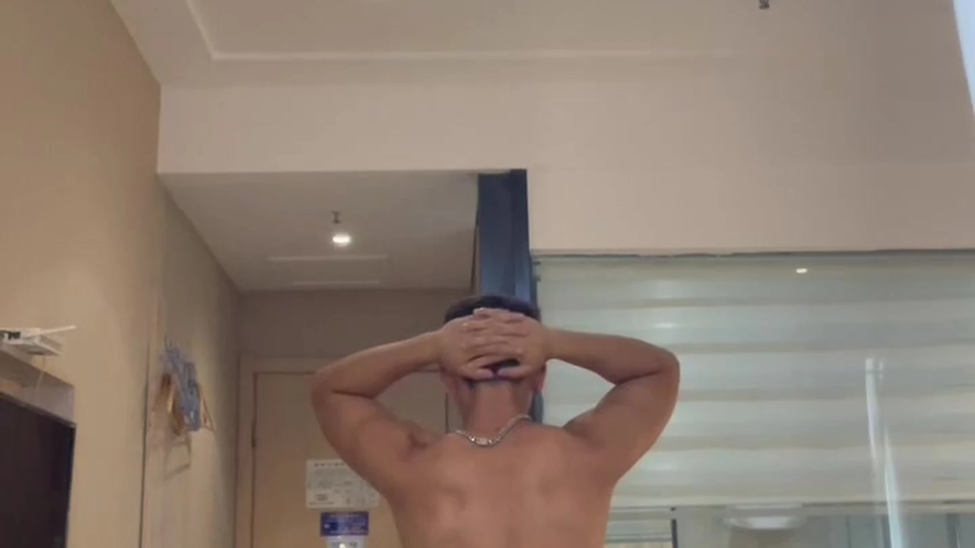 404 Asian Bodybuilder plays with his ass