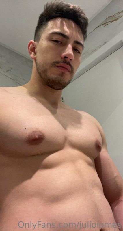 8 Brazilian hunk Júlio Iomes julioiomes peterpec onlyfans porn