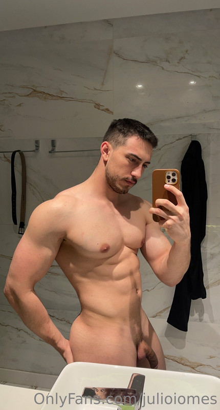 21 Brazilian hunk Júlio Iomes julioiomes peterpec onlyfans porn