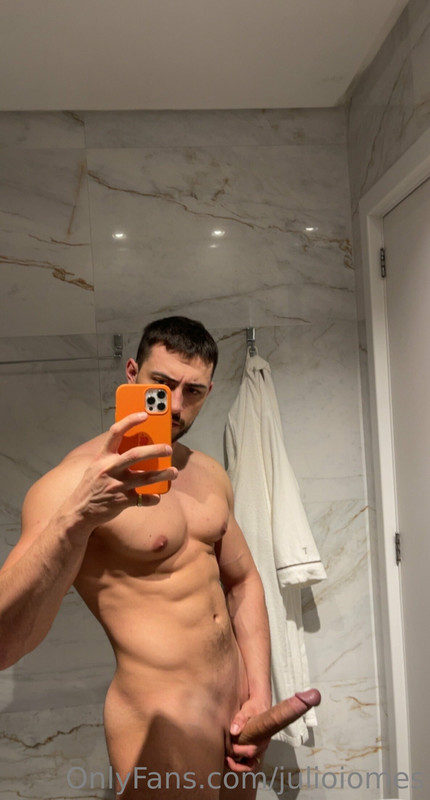 38 Brazilian hunk Júlio Iomes julioiomes peterpec onlyfans porn