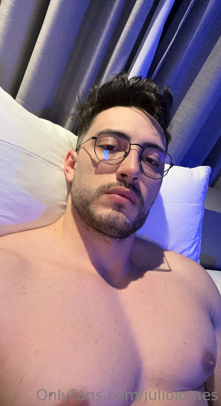 60 Brazilian hunk Júlio Iomes julioiomes peterpec onlyfans porn