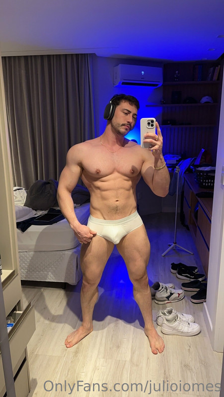 81 Brazilian hunk Júlio Iomes julioiomes peterpec onlyfans porn