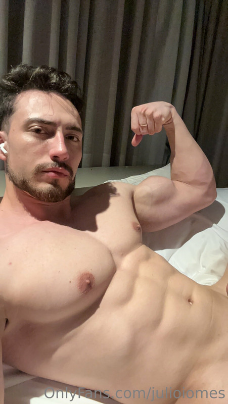 88 Brazilian hunk Júlio Iomes julioiomes peterpec onlyfans porn