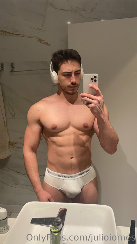 100 Brazilian hunk Júlio Iomes julioiomes peterpec onlyfans porn