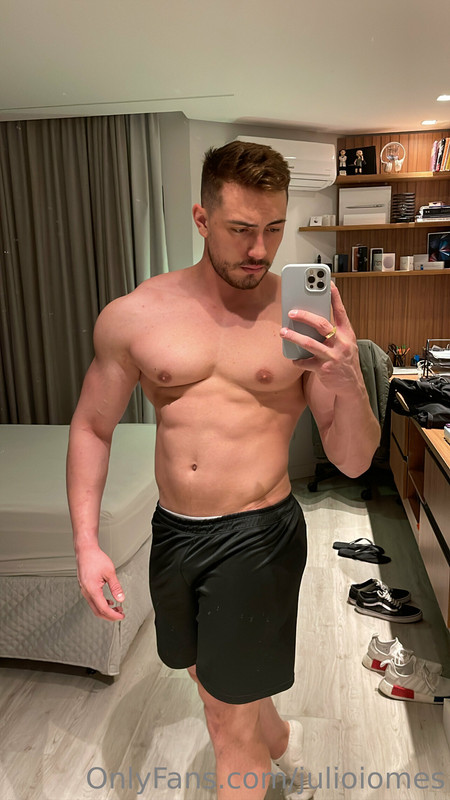 111 Brazilian hunk Júlio Iomes julioiomes peterpec onlyfans porn