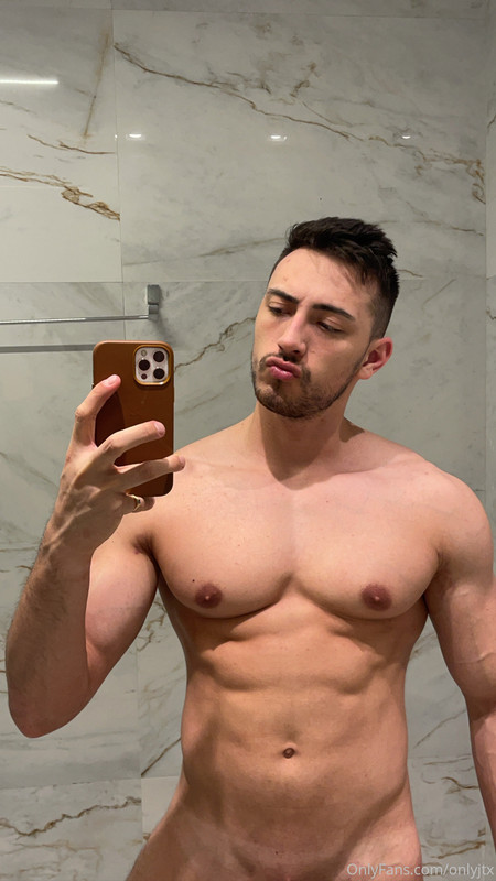 131 Brazilian hunk Júlio Iomes julioiomes peterpec onlyfans porn