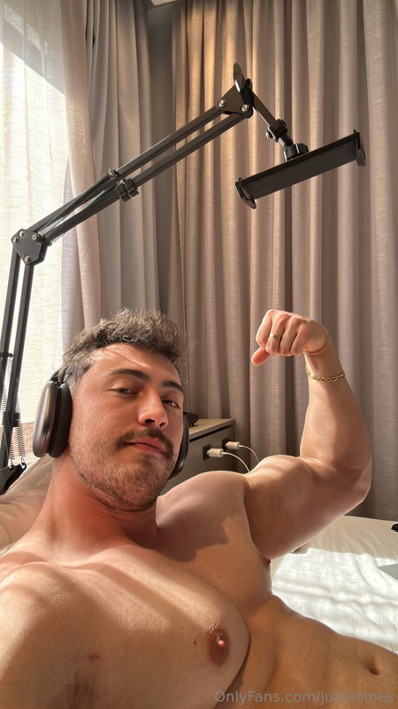 189 Brazilian hunk Júlio Iomes julioiomes peterpec onlyfans porn