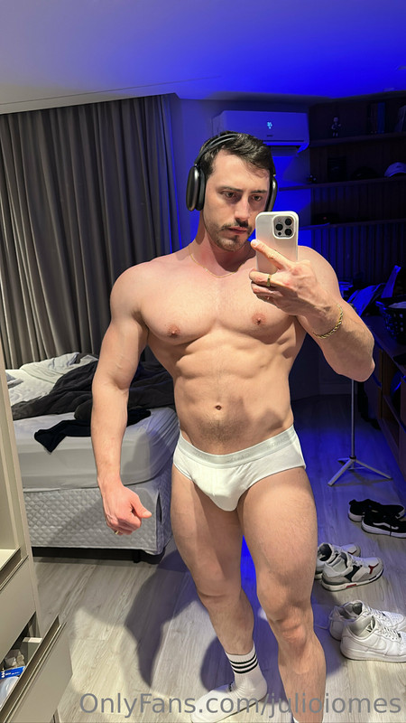 190 Brazilian hunk Júlio Iomes julioiomes peterpec onlyfans porn