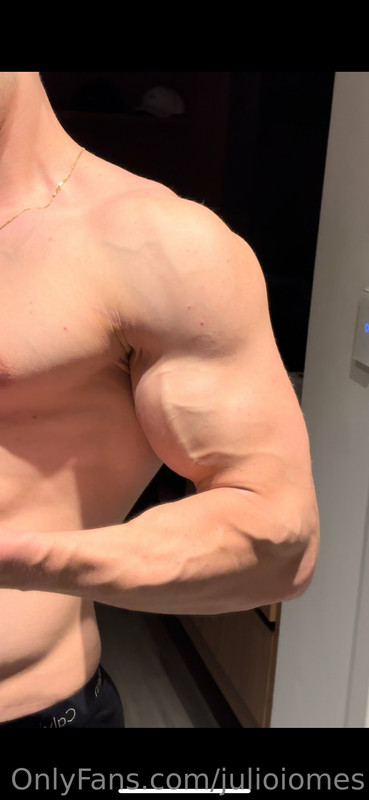206 Brazilian hunk Júlio Iomes julioiomes peterpec onlyfans porn