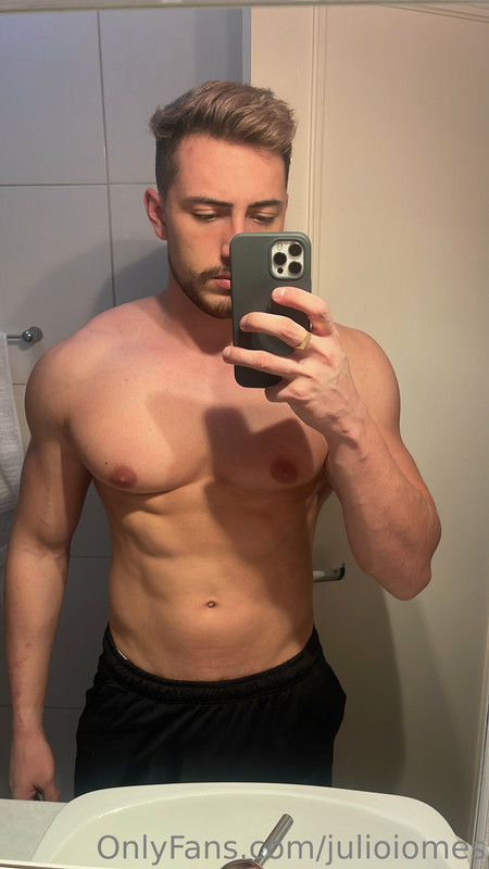 236 Brazilian hunk Júlio Iomes julioiomes peterpec onlyfans porn