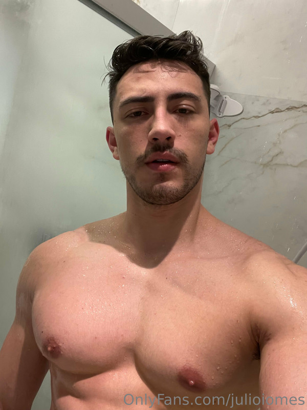 304 Brazilian hunk Júlio Iomes julioiomes peterpec onlyfans porn