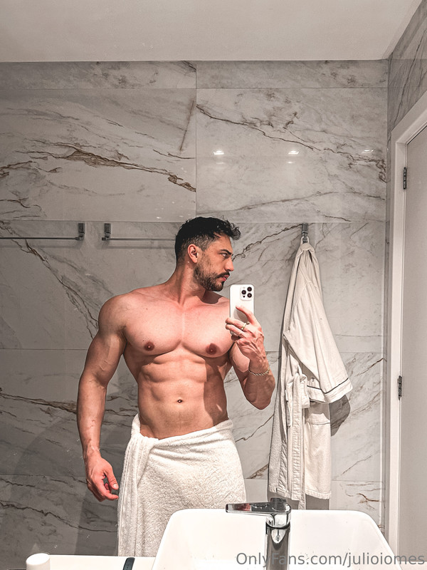 318 Brazilian hunk Júlio Iomes julioiomes peterpec onlyfans porn