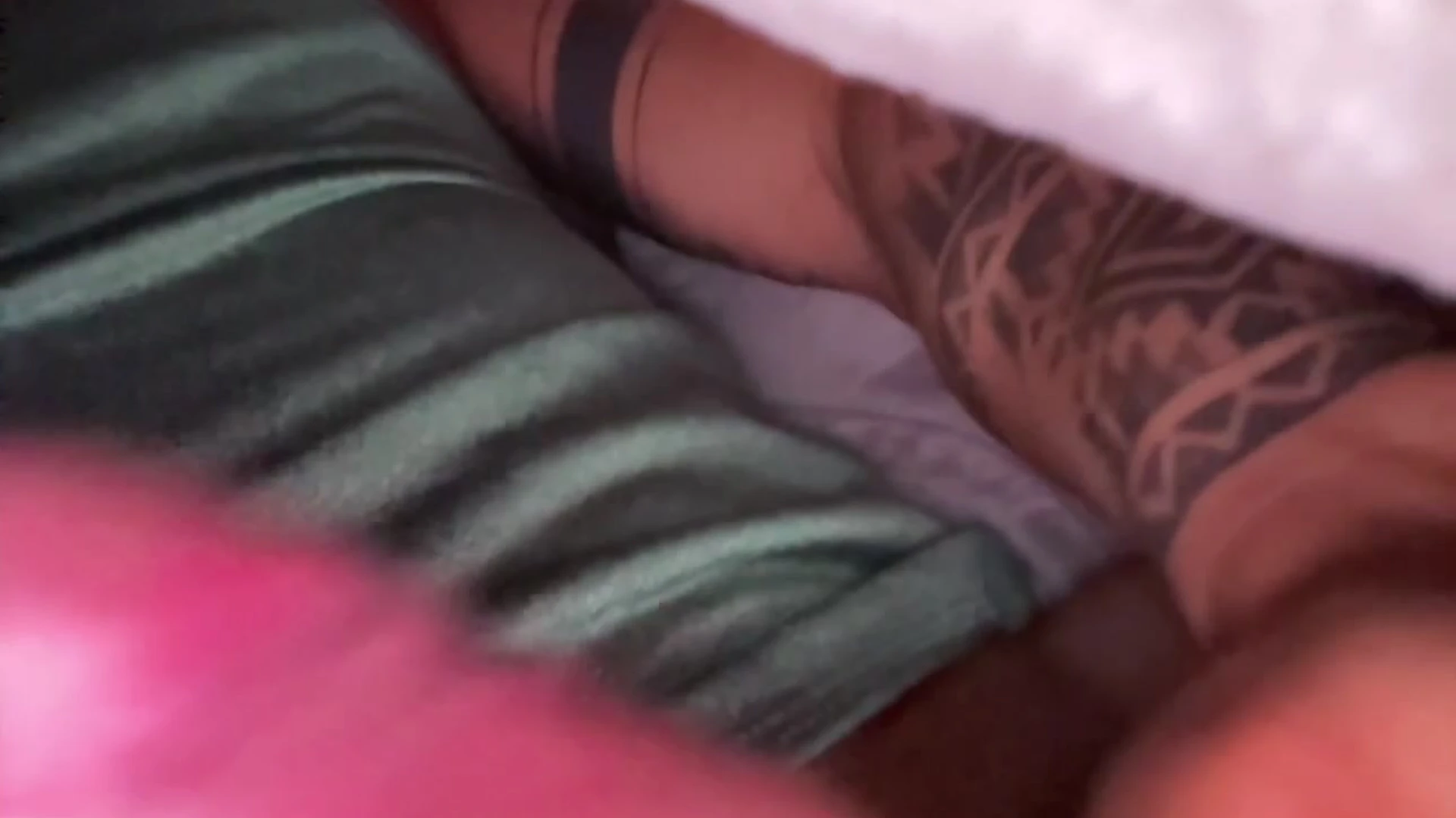 inked WORSHIPING pecs HOANG NGOC THANH porn pic
