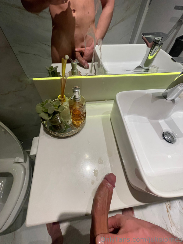 334 Brazilian hunk Júlio Iomes julioiomes peterpec onlyfans porn