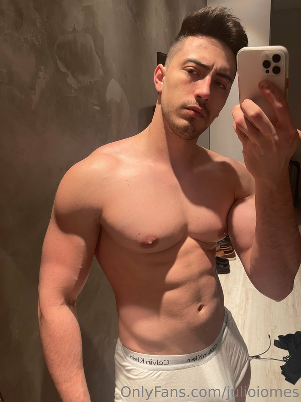 370 Brazilian hunk Júlio Iomes julioiomes peterpec onlyfans porn