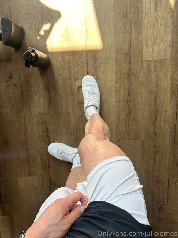 371 Brazilian hunk Júlio Iomes julioiomes peterpec onlyfans porn