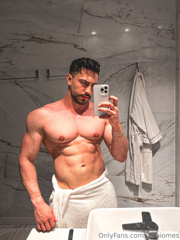 379 Brazilian hunk Júlio Iomes julioiomes peterpec onlyfans porn