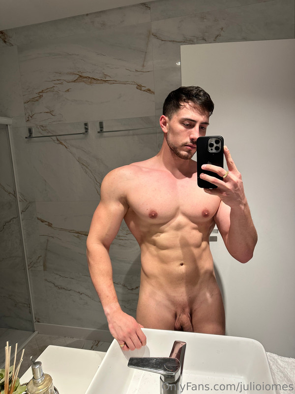 388 Brazilian hunk Júlio Iomes julioiomes peterpec onlyfans porn