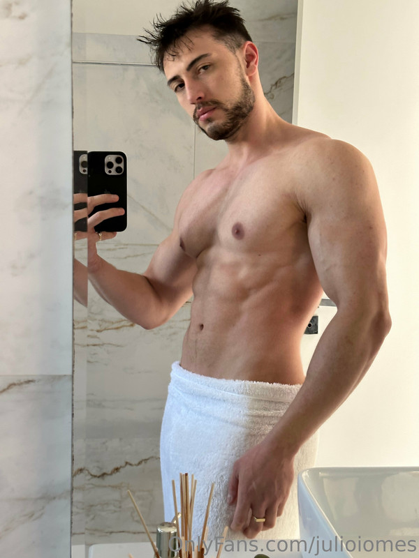 397 Brazilian hunk Júlio Iomes julioiomes peterpec onlyfans porn