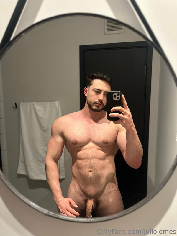 402 Brazilian hunk Júlio Iomes julioiomes peterpec onlyfans porn