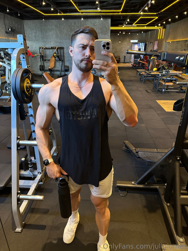 420 Brazilian hunk Júlio Iomes julioiomes peterpec onlyfans porn