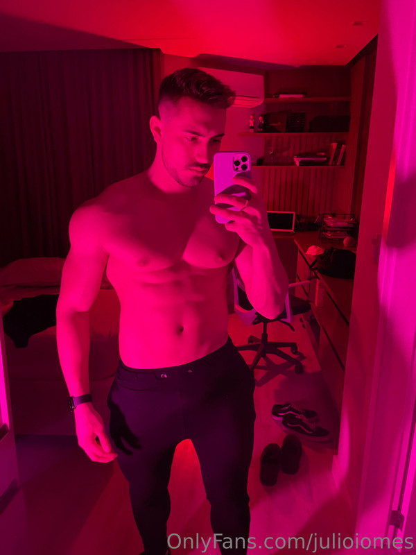 433 Brazilian hunk Júlio Iomes julioiomes peterpec onlyfans porn