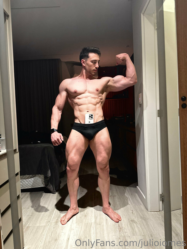 434 Brazilian hunk Júlio Iomes julioiomes peterpec onlyfans porn