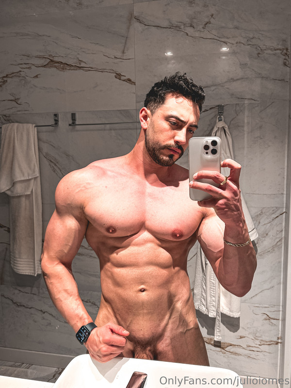 453 Brazilian hunk Júlio Iomes julioiomes peterpec onlyfans porn