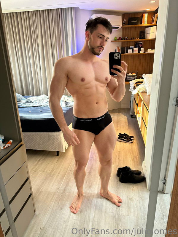 455 Brazilian hunk Júlio Iomes julioiomes peterpec onlyfans porn