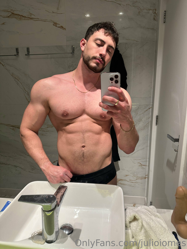 456 Brazilian hunk Júlio Iomes julioiomes peterpec onlyfans porn