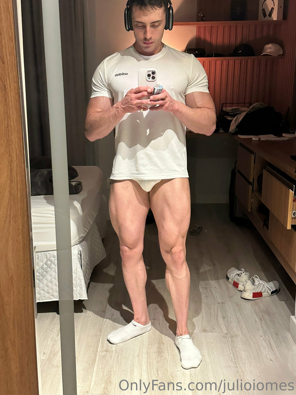 458 Brazilian hunk Júlio Iomes julioiomes peterpec onlyfans porn