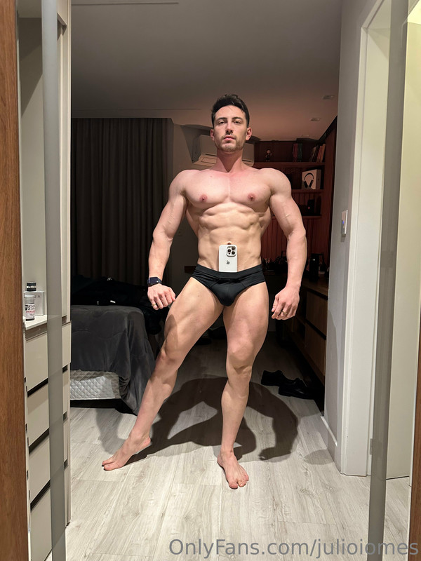 461 Brazilian hunk Júlio Iomes julioiomes peterpec onlyfans porn