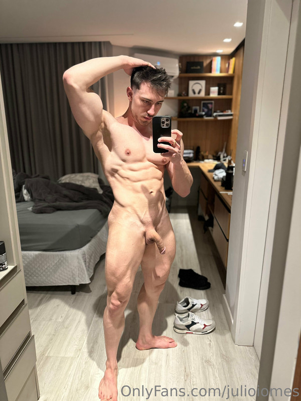 468 Brazilian hunk Júlio Iomes julioiomes peterpec onlyfans porn