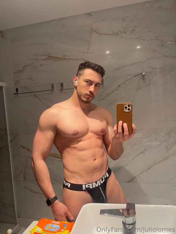 480 Brazilian hunk Júlio Iomes julioiomes peterpec onlyfans porn