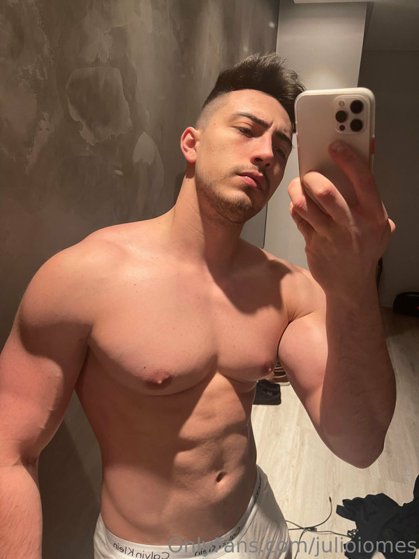 482 Brazilian hunk Júlio Iomes julioiomes peterpec onlyfans porn